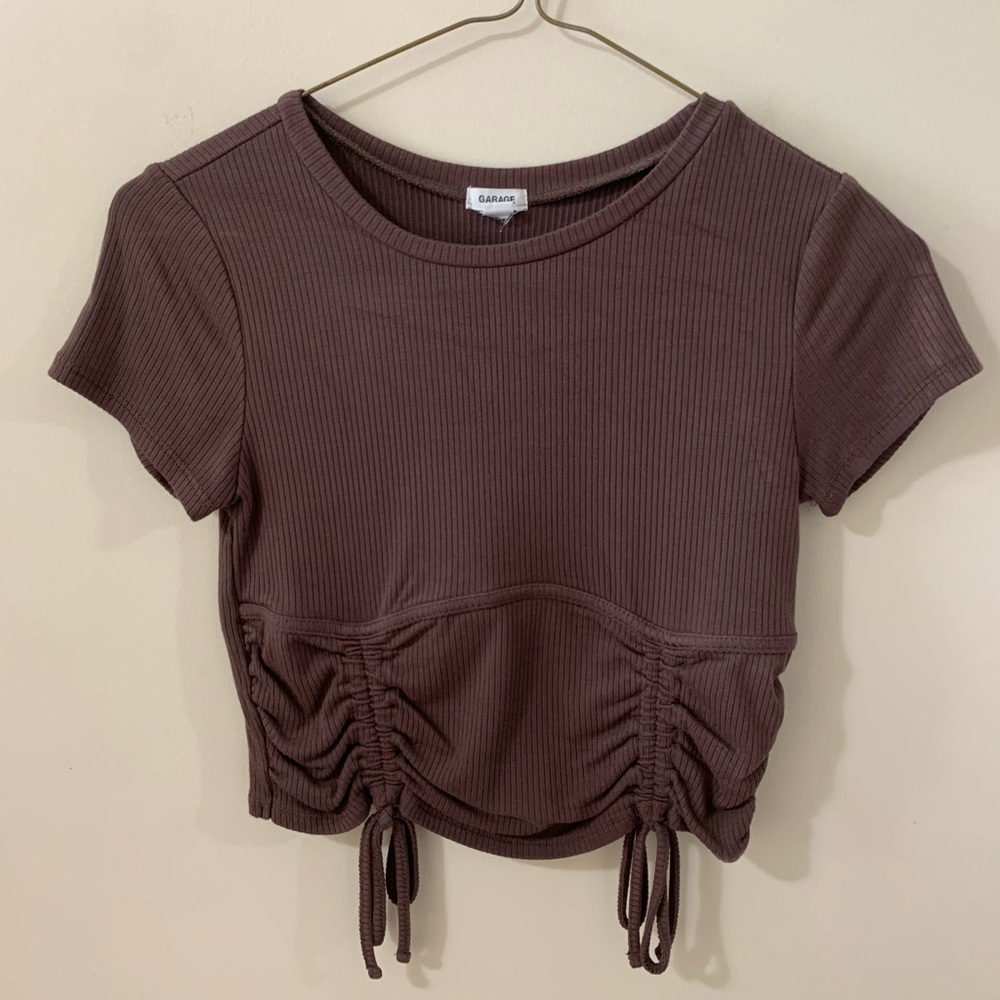 Garage scrunched top